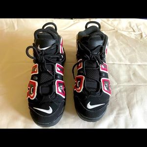 Nike Uptempo sz.5Y